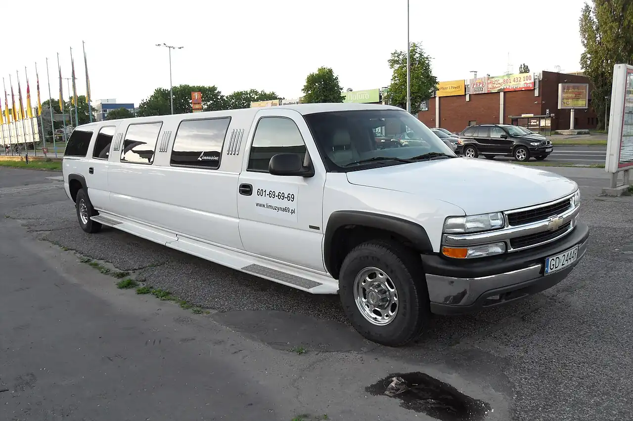 Chevrolet Suburban Stretch Limousine — gallery view