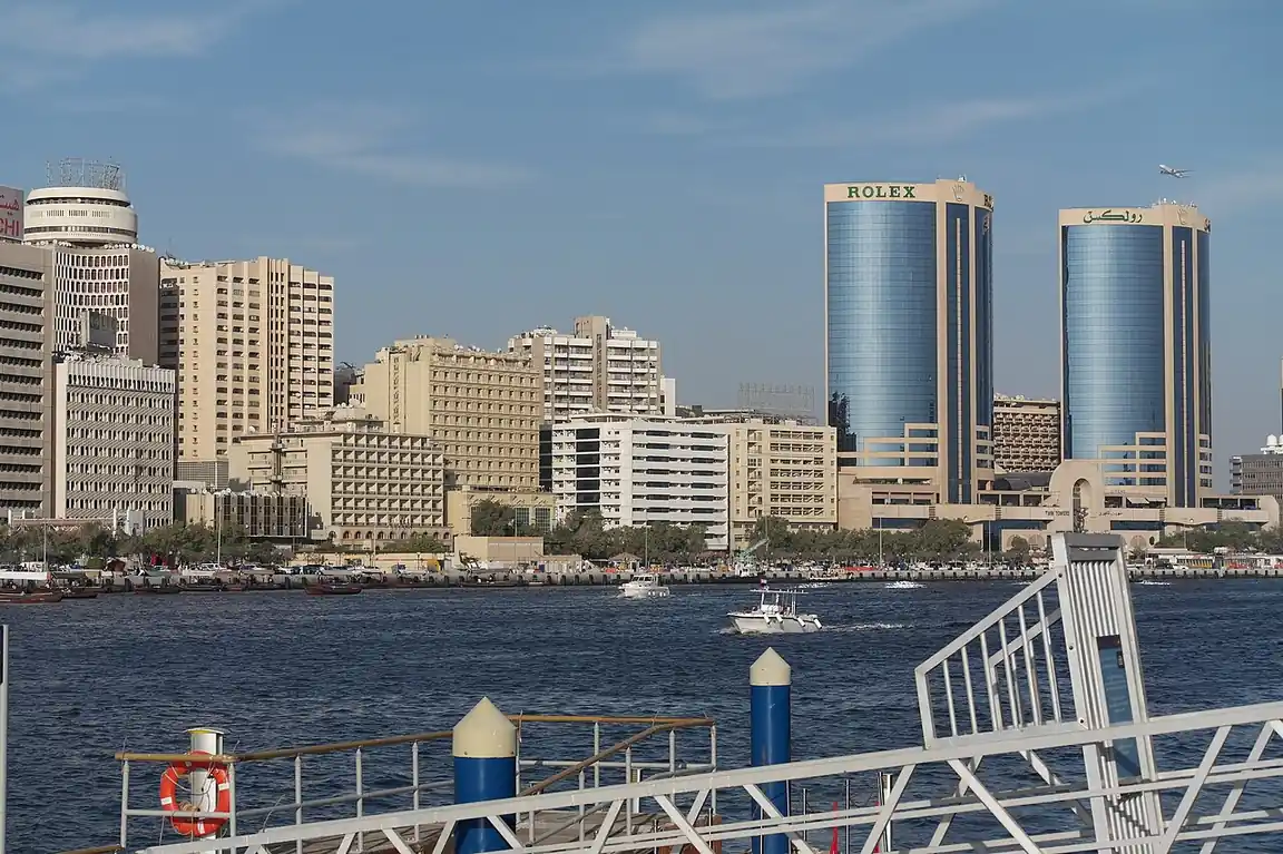 Dubai Creek and Deira towers — Velora Limo pickup areas