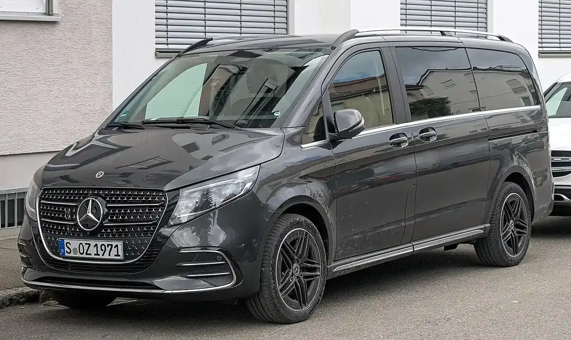 Mercedes-Benz V-Class — gallery view