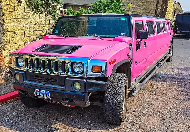 Pink Diamond Stretch Limousine — gallery view