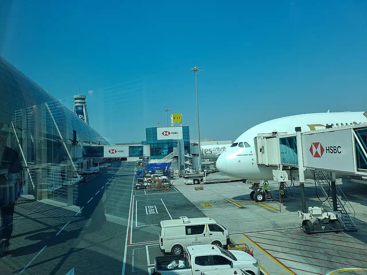Airport Transfers in Dubai — photo