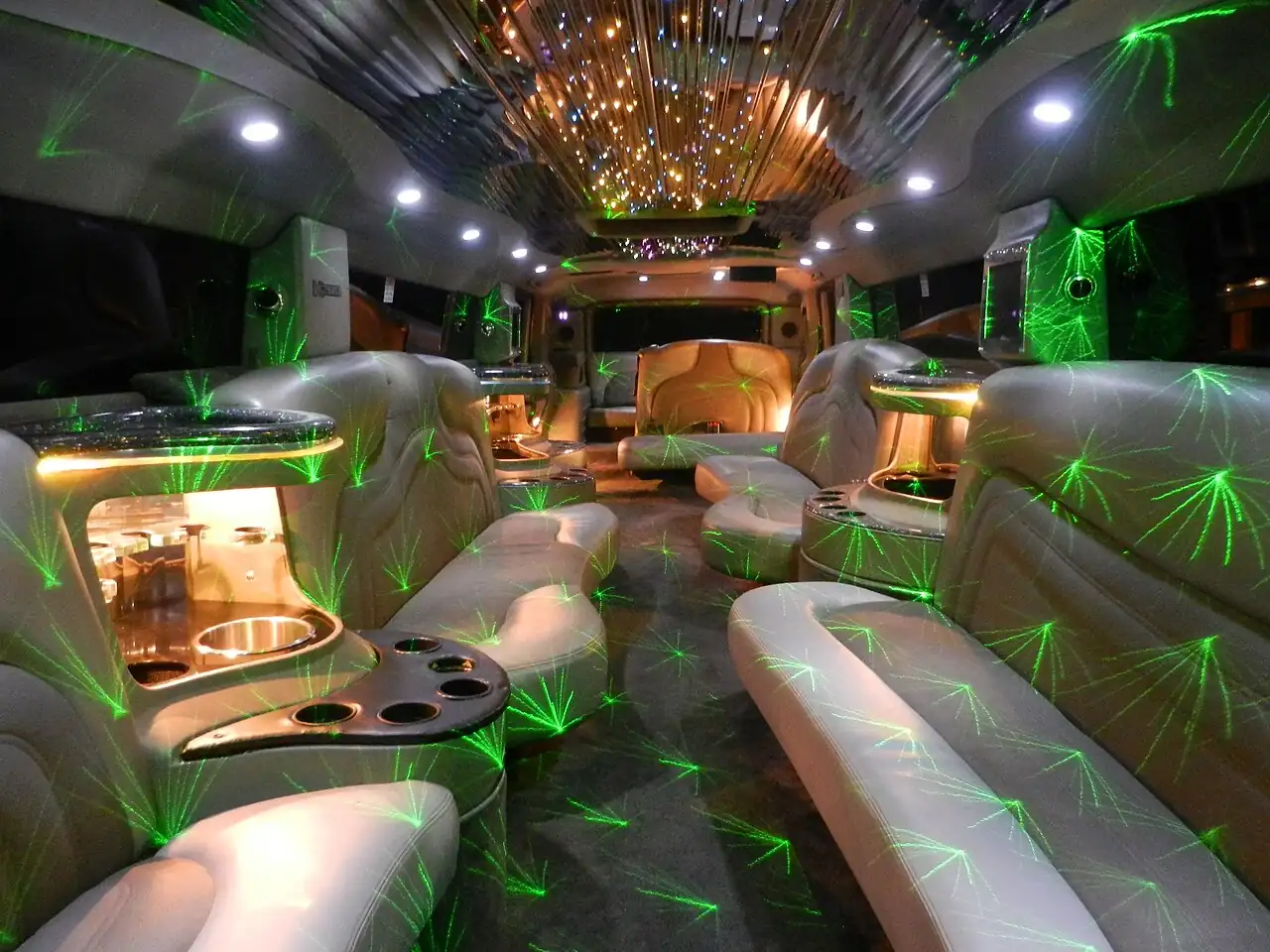 Hourly Chauffeur Hire in Dubai — on the road